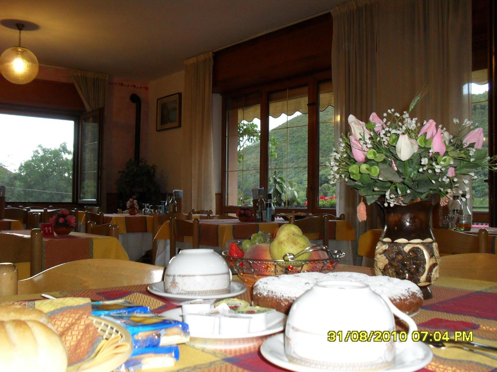 Montebaldina Hotel San Zeno di Montagna
